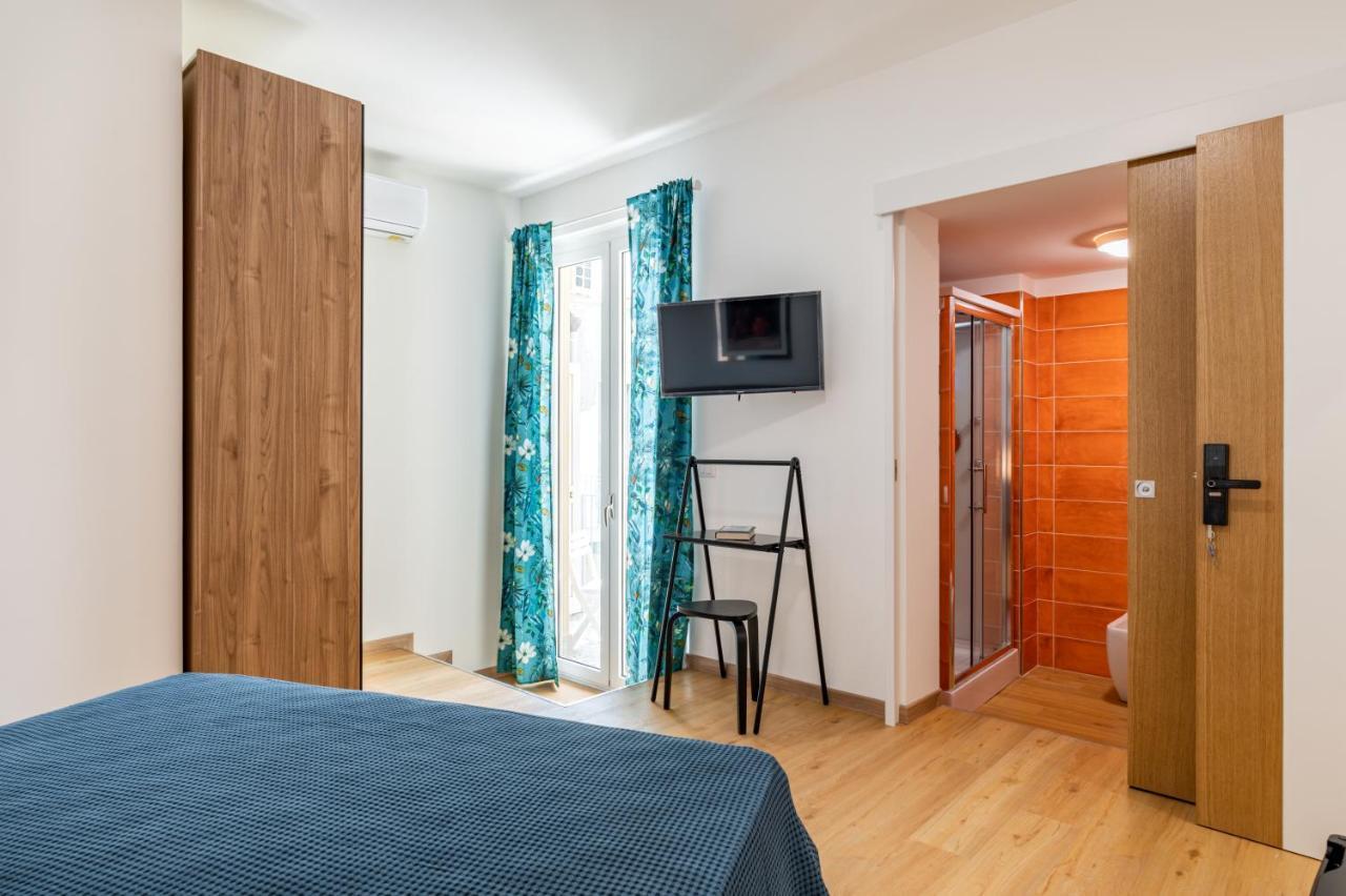 Catania Central Guest House - Rooms With Balcony المظهر الخارجي الصورة
