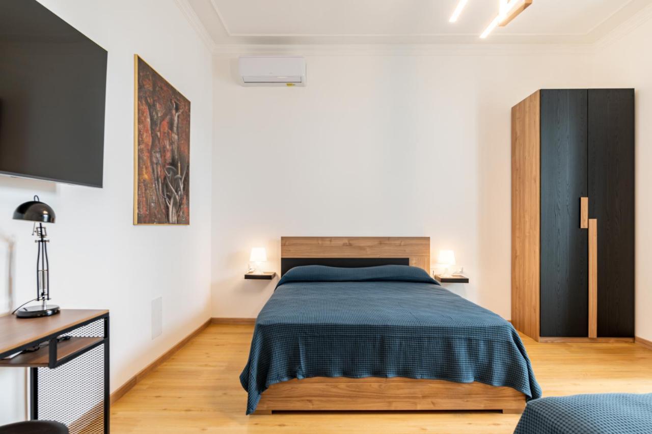 Catania Central Guest House - Rooms With Balcony المظهر الخارجي الصورة